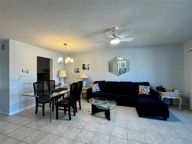 Photo - 4543 Longwater Chase Unidad 22