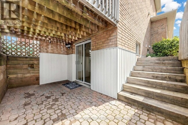 Photo - 156 Centennial Rd