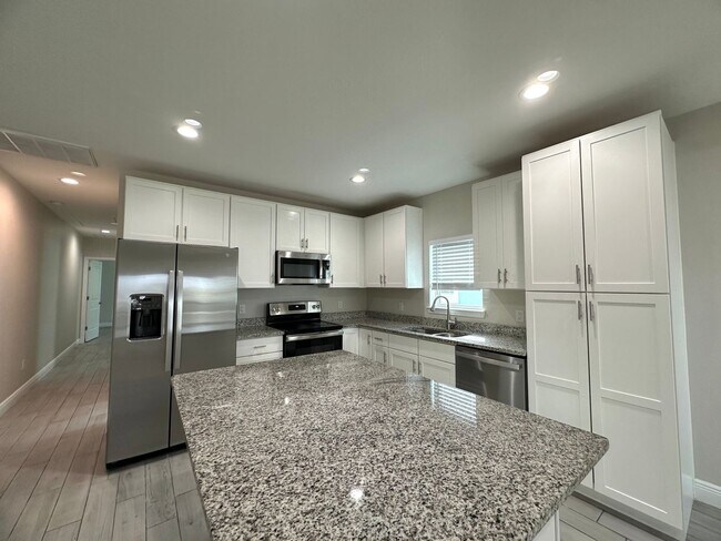 Photo - 621 E Virginia Ave Unit 112