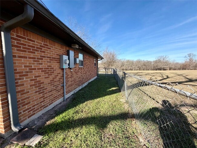 Photo - 9712 Springdale Rd