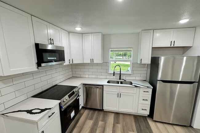 Photo - 1704 Dalhart St