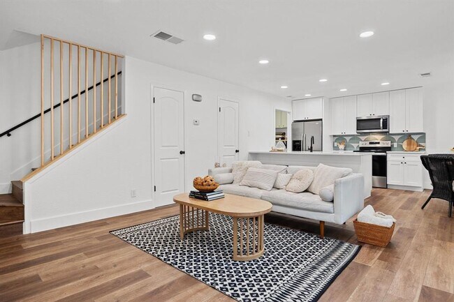 Photo - 1504 Allen Rd