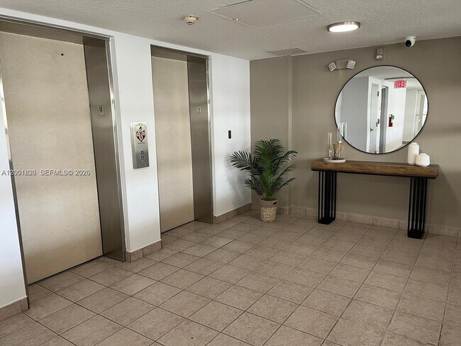 Photo - 280 SW 20th Rd Unit 504