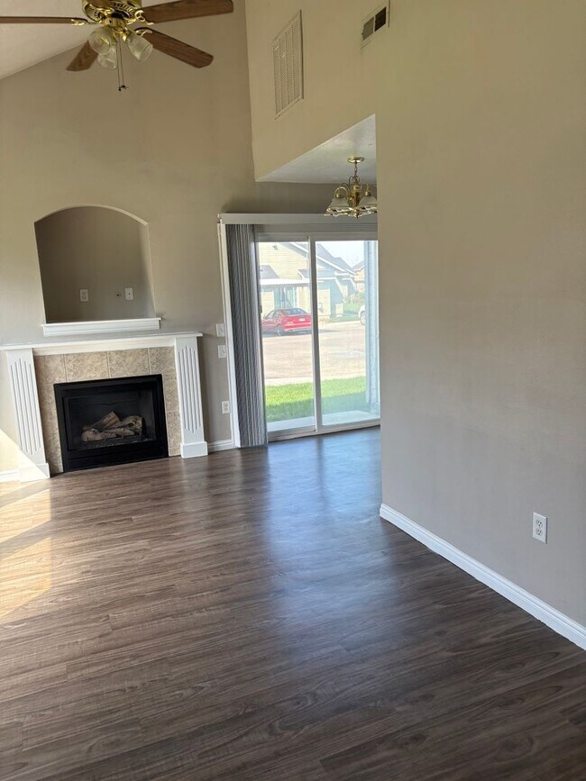 11431 W Pamelas Ln Unit 104