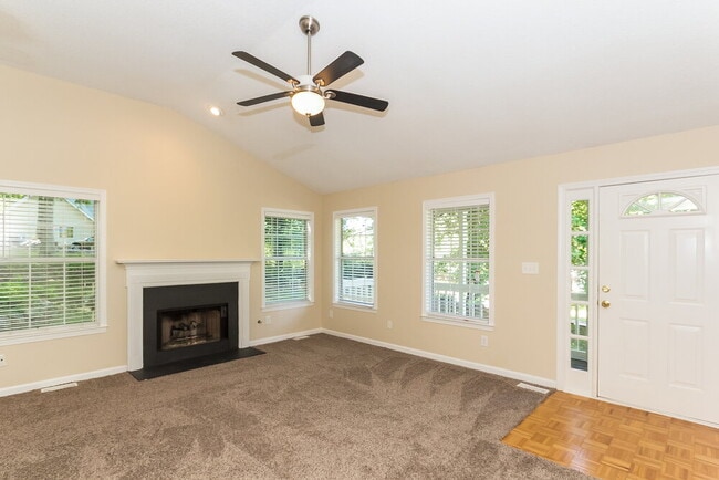 Photo - 153 Country Mill Ln