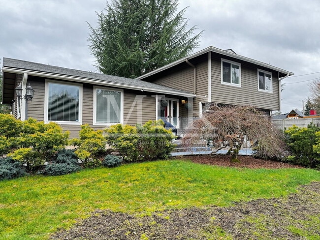 Building Photo - 10447 SE 222nd St Rental