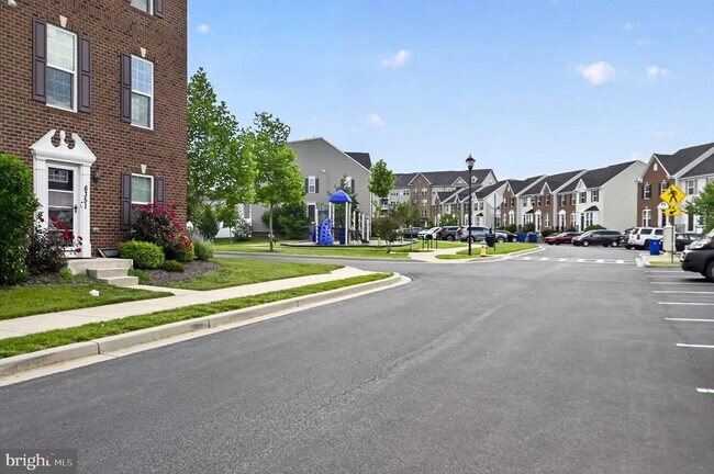 6357 Walcott Ln