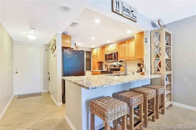 10600 S Ocean Dr Unit 2