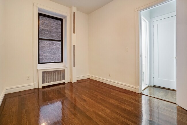 Photo - 26 E 91st St Unit Ev4C