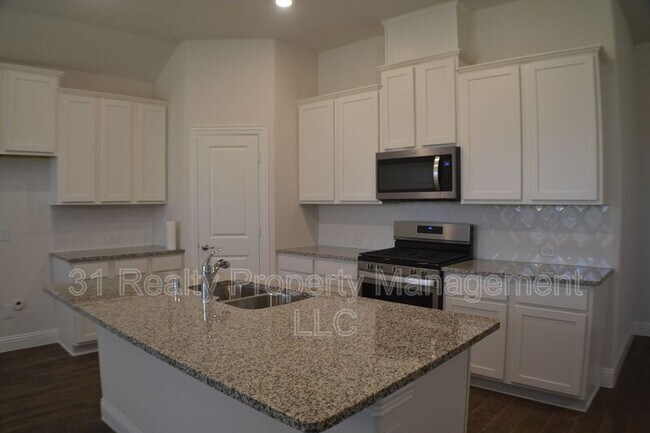 Photo - 6105 Cheshire St