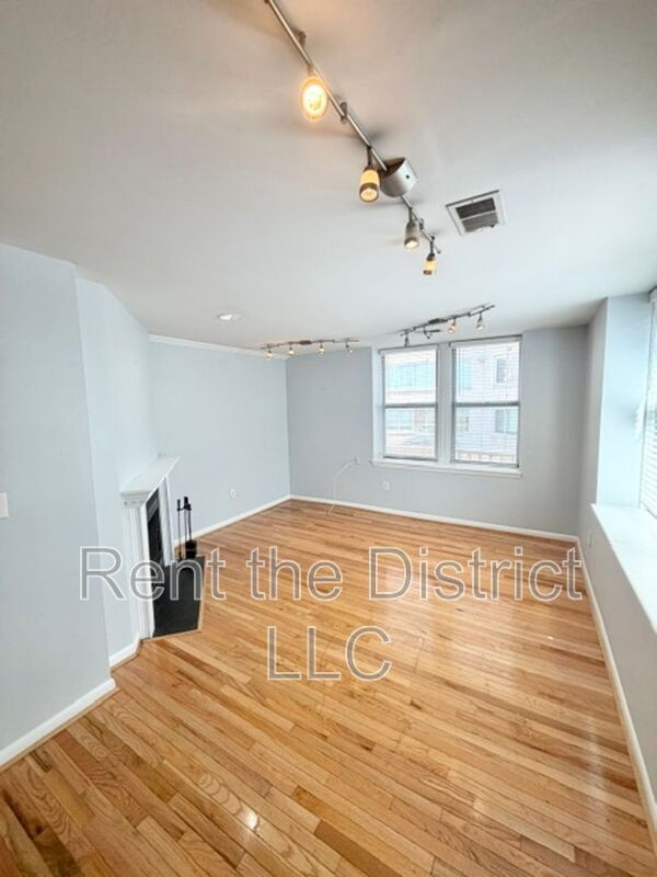 2012 O St NW Unidad 24