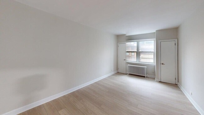 Photo - 290-296 Mona & 320 Montreal