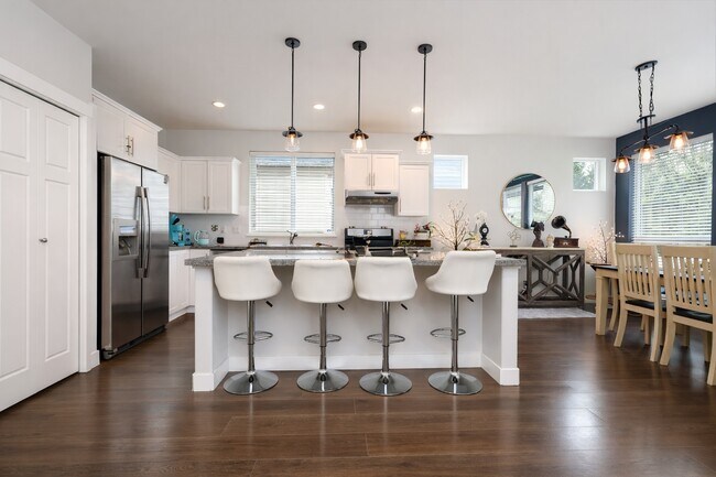 Photo - 2163 Merlot Blvd Unité Upper