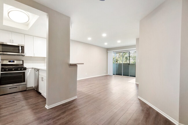 Laurel Canyon, 4500