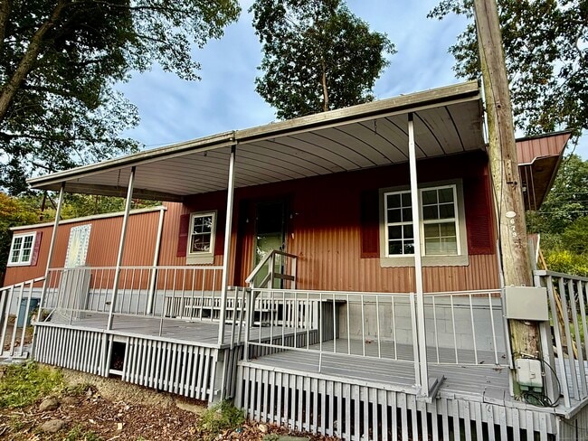 Building Photo - 243 Champion Rd Rental