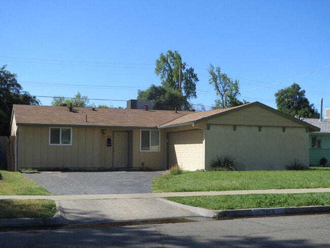 Affordable 3 bedroom home, recently remode... - Affordable 3 bedroom home, recently remode...