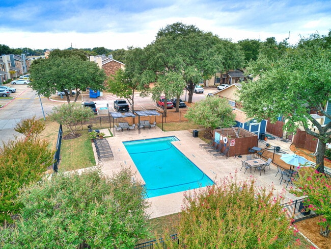 Windsor Place Townhomes - Windsor Place Townhomes