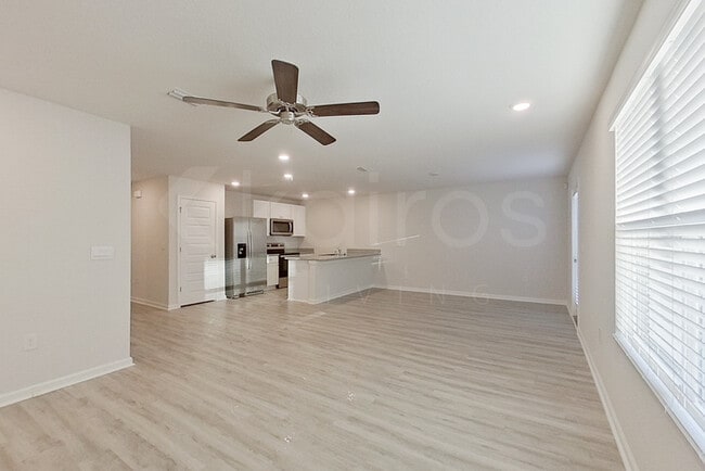 Photo - 261 Monarch Ln