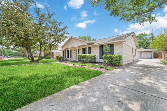 Photo - 5643 Cheena Dr