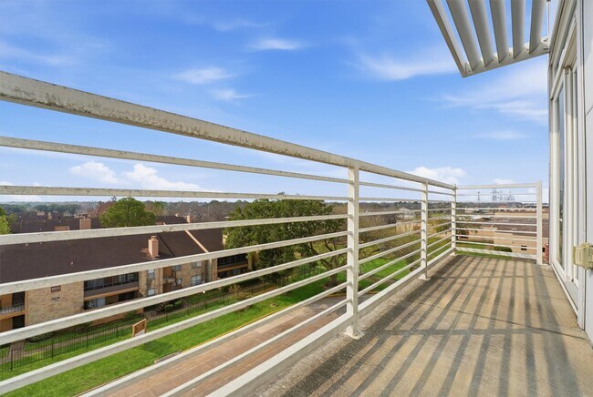 Photo - 6955 Turtlewood Dr Unidad 502