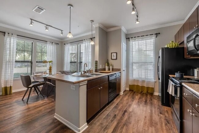 Photo - Elevated Comfort with Move-In Savings! Unidad MSLD