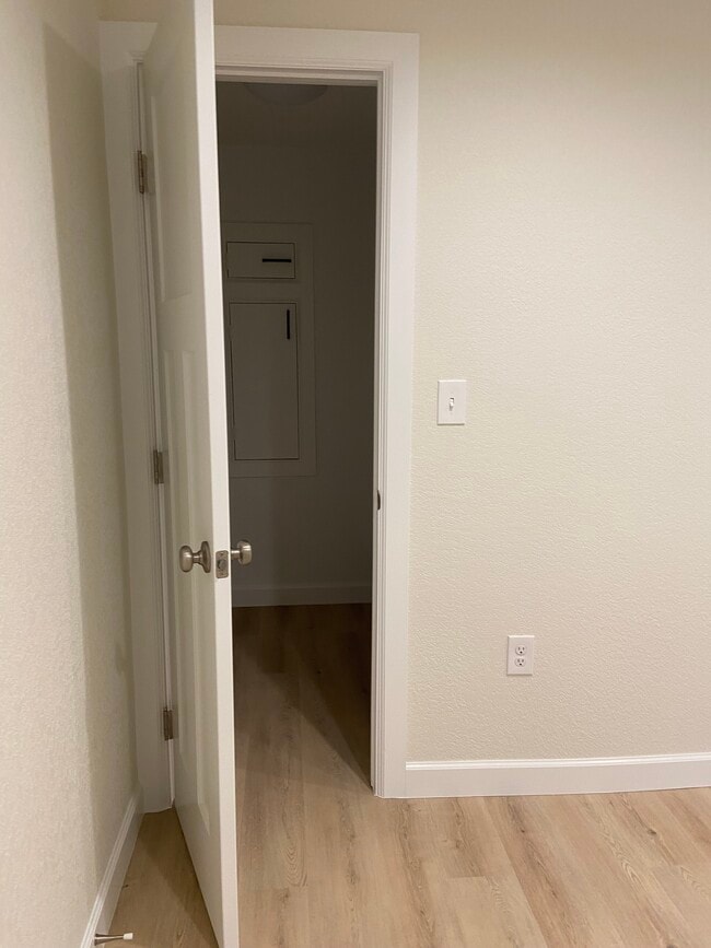 Walk In Closet - 3583 S Bannock St Unit B