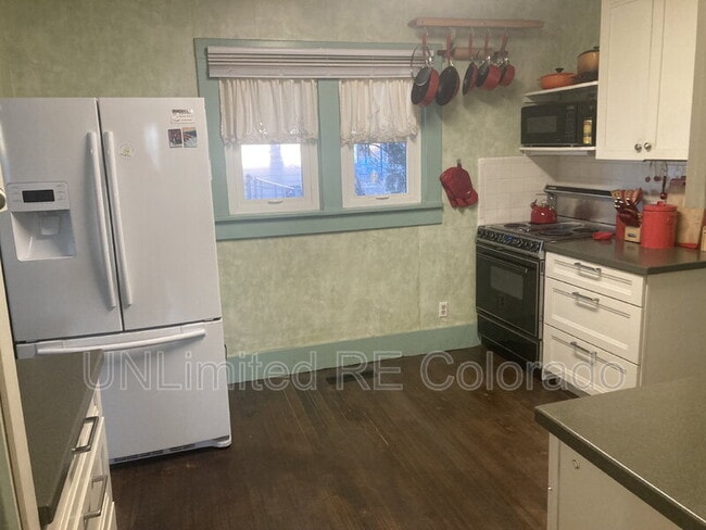 Photo - 410 Comanche St
