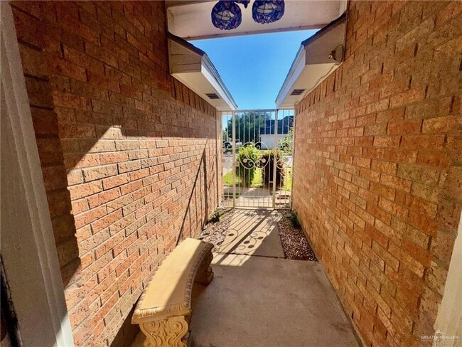 Photo - 28 N 40th St