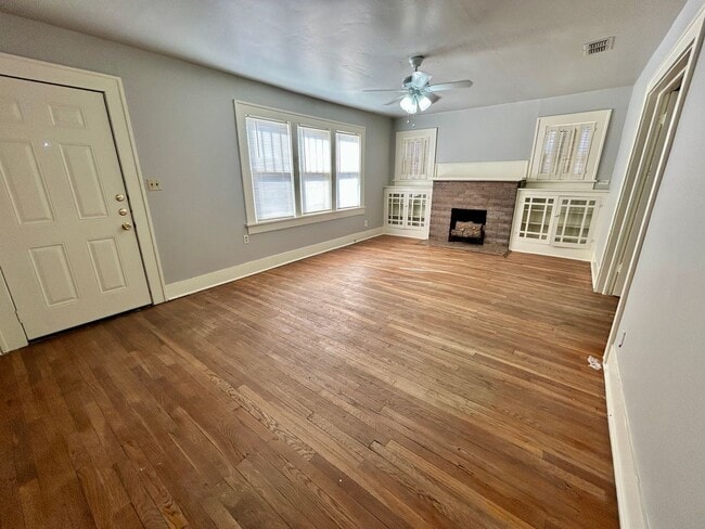 Photo - 2122 16th St Unit Front