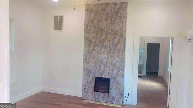 Photo - 248 Madison St