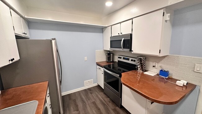 Photo - 3224 W 8th Ave