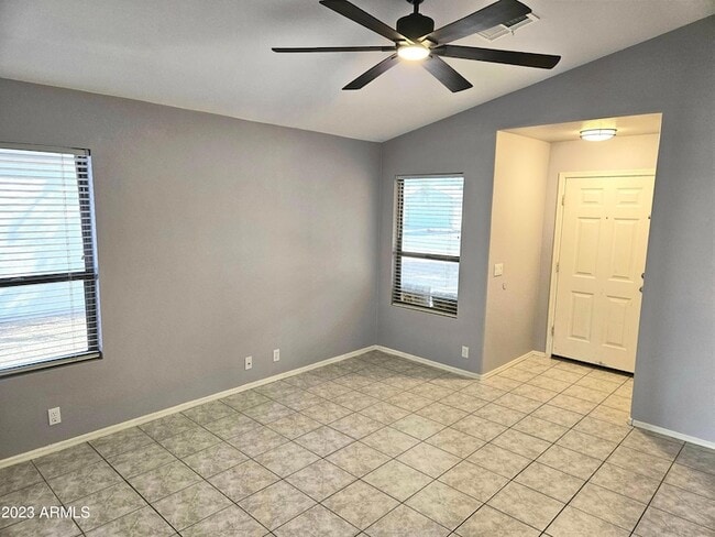 Photo - 15734 W Young St