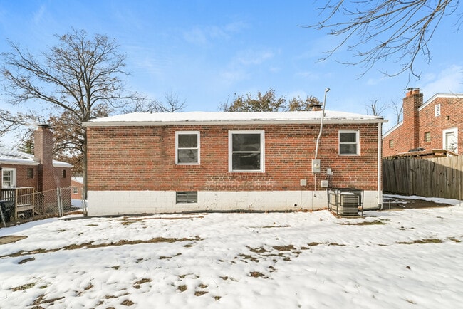 Photo - Fantastic 2bd/1ba home! Let yourself in!