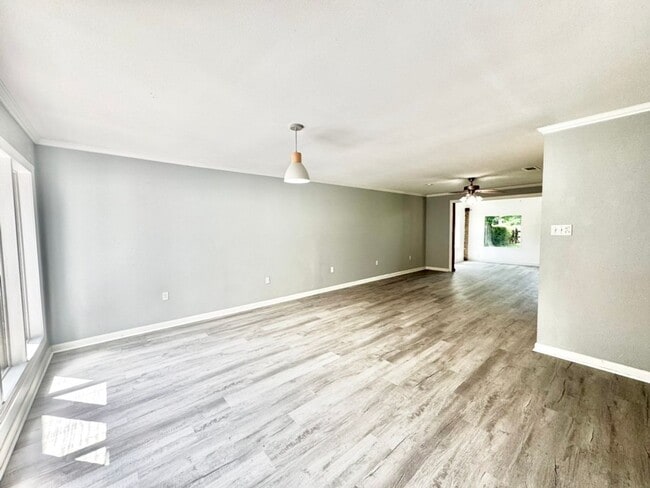 Photo - Beautiful 3BR/2BA Home with Sunroom, Formal Dining & Large Backyard