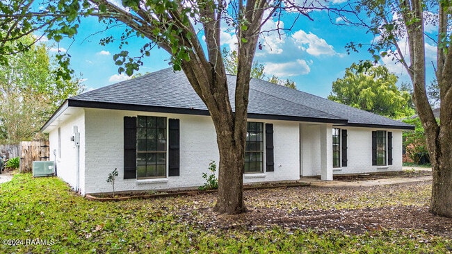Photo - 213 Presbytere Pkwy