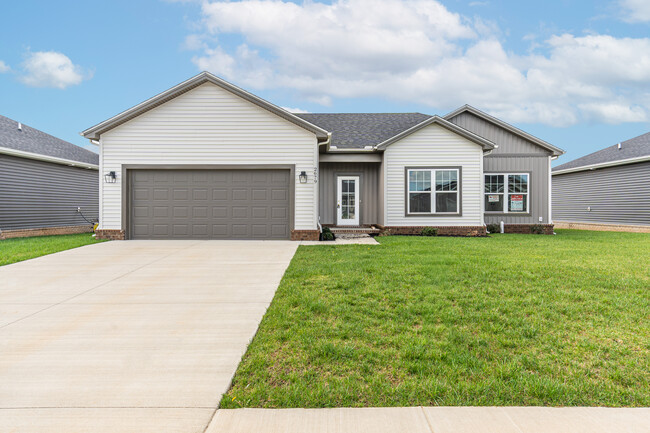 Building Photo - Cedar Pointe Rental