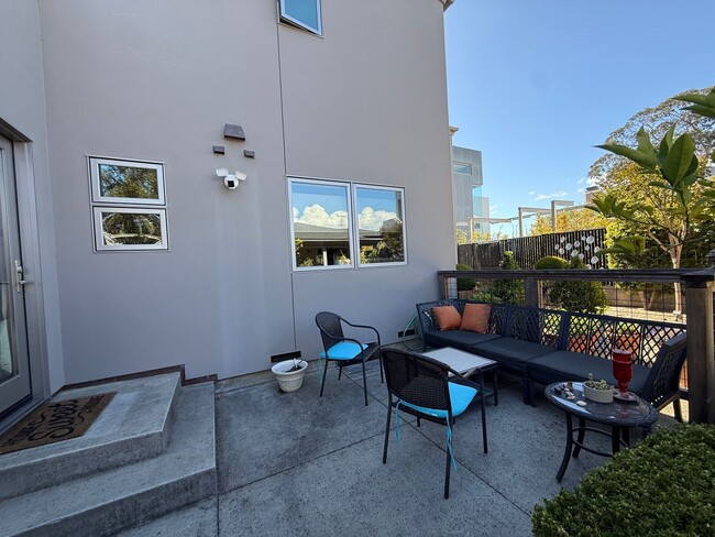 Photo - 453 Seaview Dr Unit 1