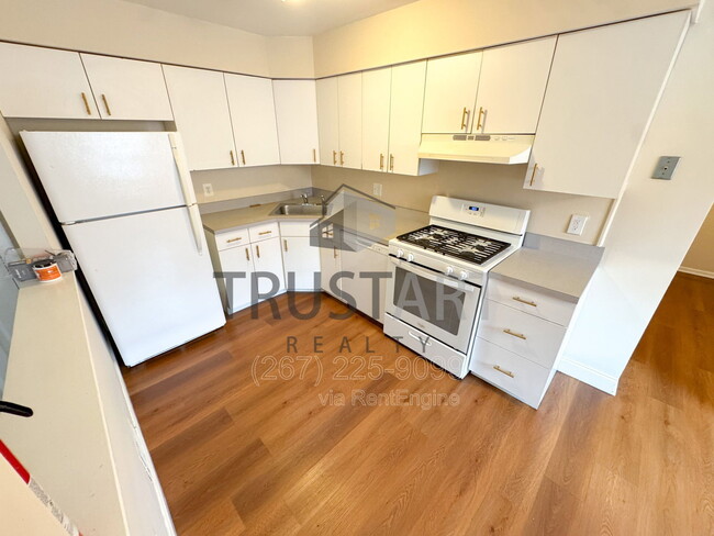 Building Photo - 9192 Ellie Dr Unit 1