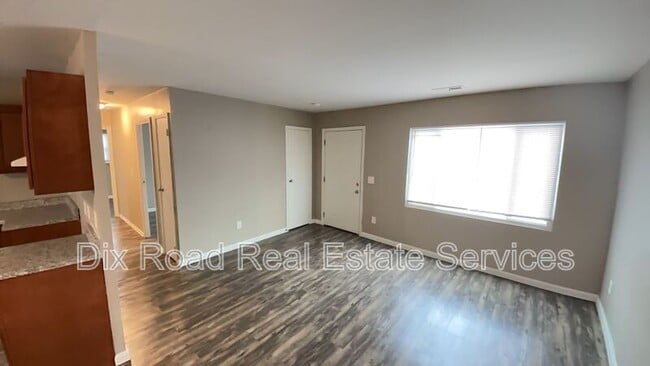 Photo - 10789 Sharondale Rd