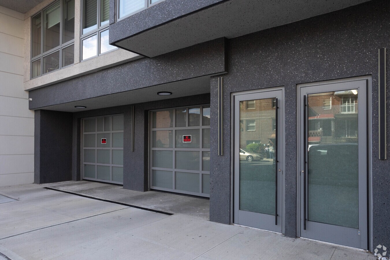 Garage - The Narrows