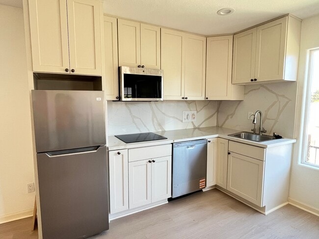 Photo - 2776 Sydney Way