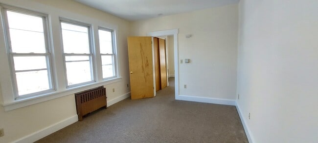 Livingroom - 1595 Center Ave Unit #2