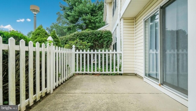 Photo - 99 Briarcliff Ct