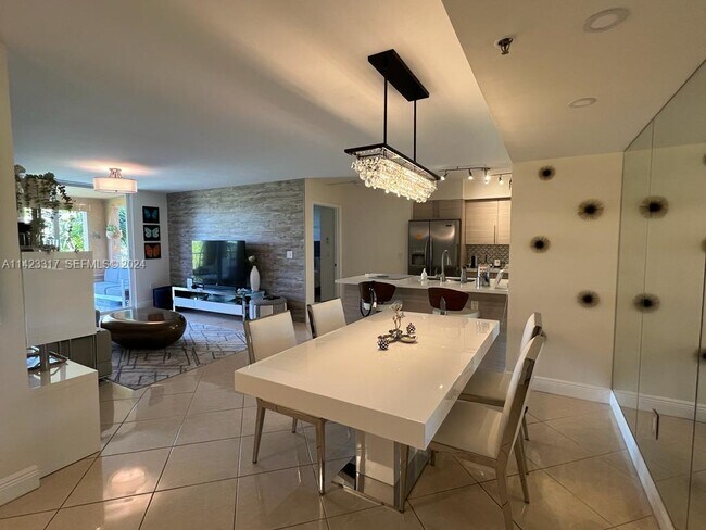 Photo - 19901 E Country Club Dr Unit 2505