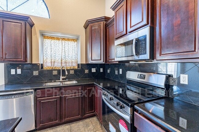 Photo - 3713 E Utopia Rd