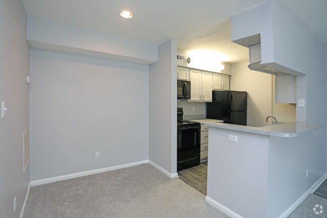 Chatham Wood Apartments