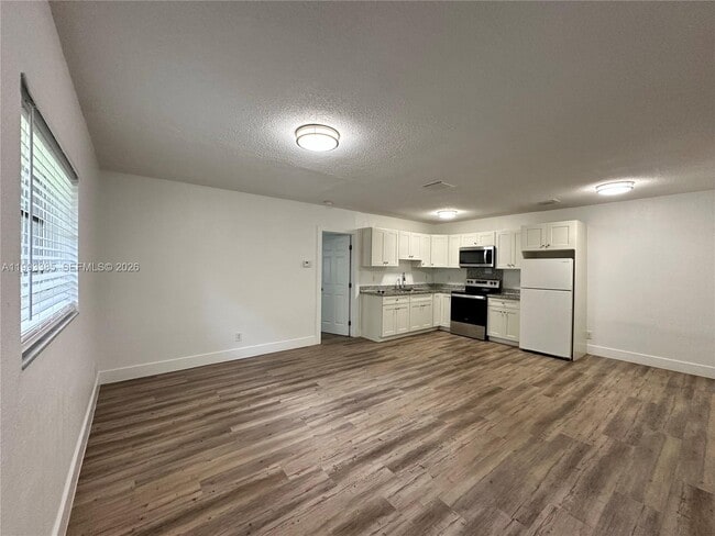 Photo - 3315 SW 15th Ave Unit 2