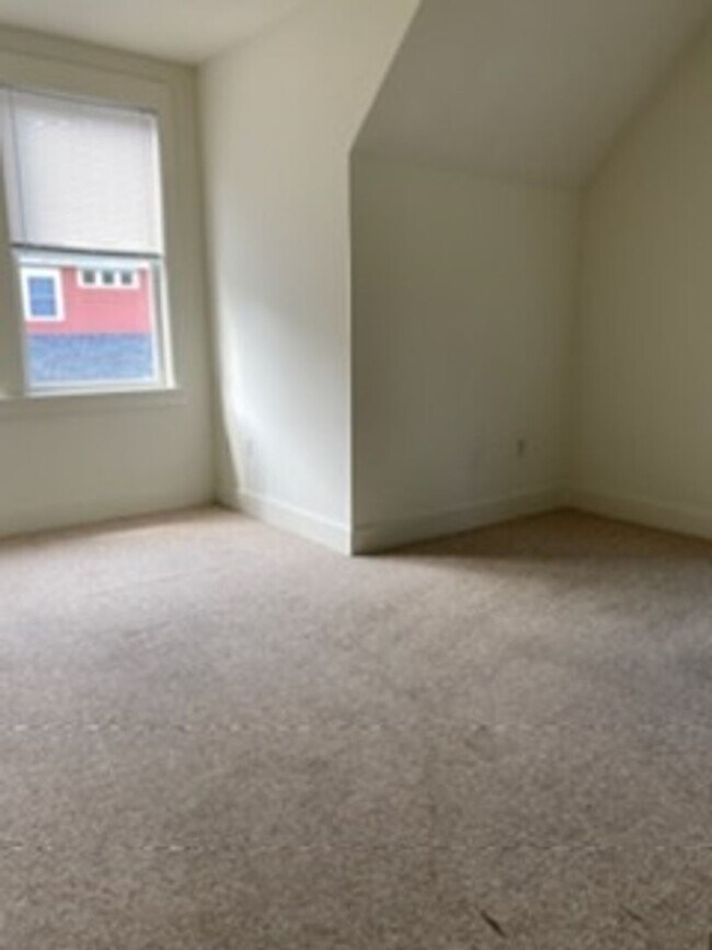 Photo - 1117 N College Ave Unidad #A