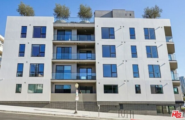Photo - 10431 Santa Monica Blvd Unit 301
