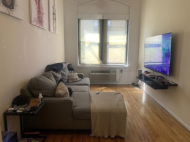 Photo - 1300 Hudson St Unit B6